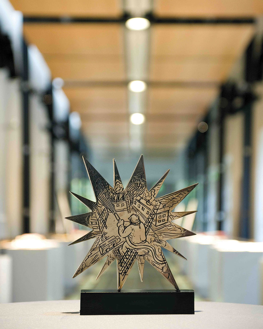IF-Star Gewinnerskulptur von Siegfried Neuenhausen.jpg