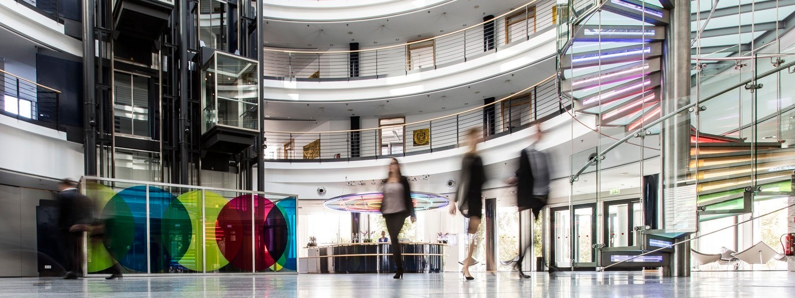 Gebäude-Foto vom Foyer der Öffentlichen Versicherung Braunschweig