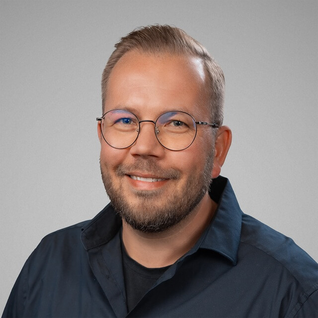 Frank  Woitek