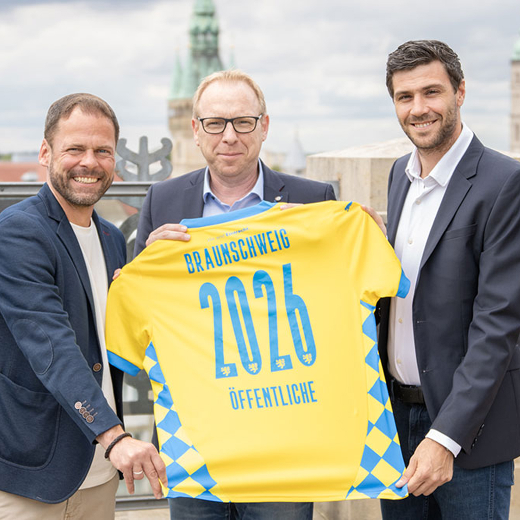 Trikot Eintracht Braunschweig, Öffentliche Braunschwrig weiterhin Premiumpartner