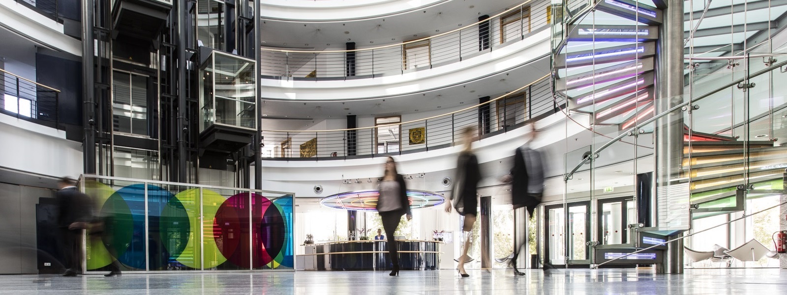 Gebäude-Foto vom Foyer der Öffentlichen Versicherung Braunschweig